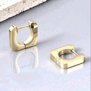 NEW!! Silver plated Petite Geometric Square Small Huggie Hoop Earrings